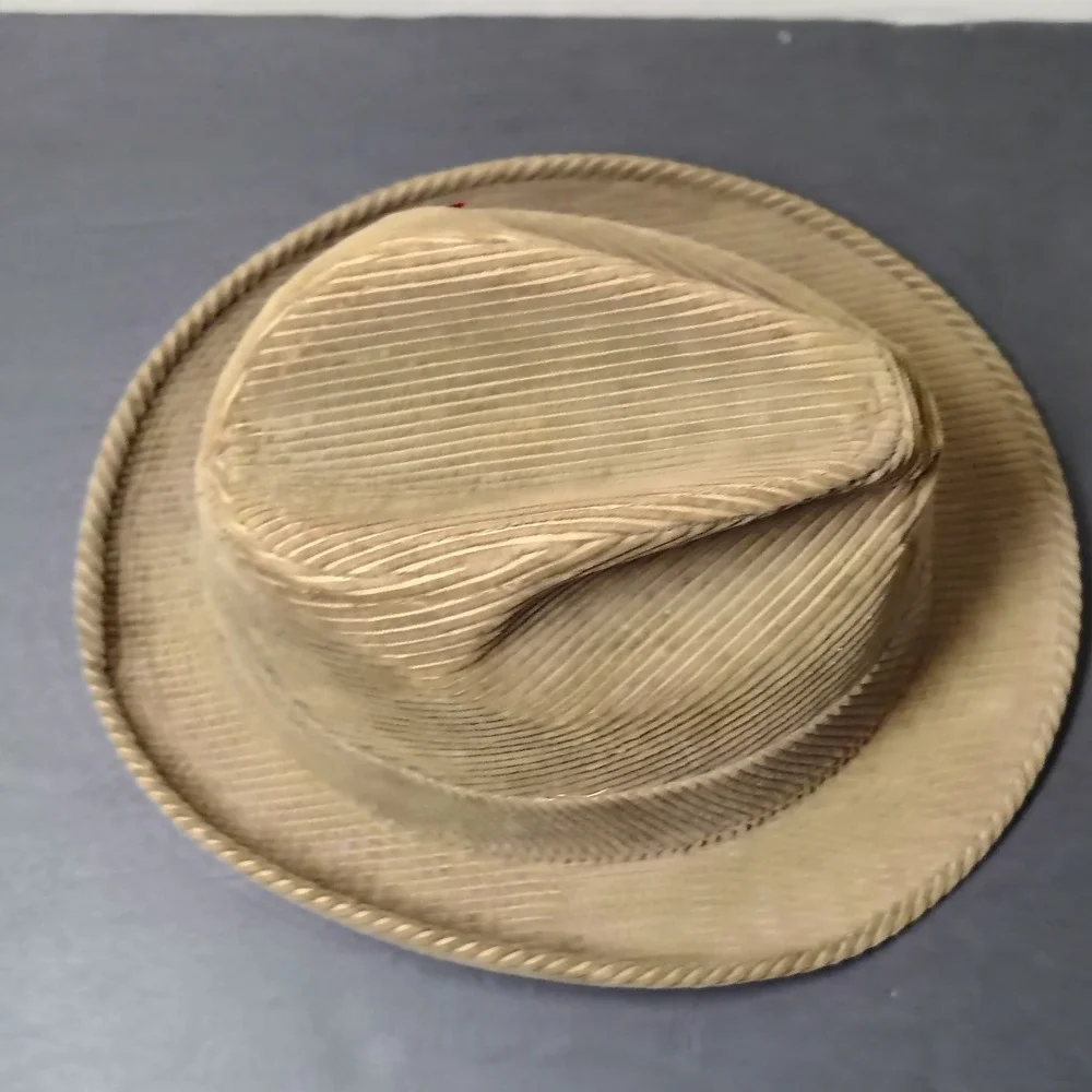 VINTAGE Fedora Hat Men 7 1/8 Gold Corduroy Paisley Lining Feather 1960s